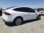 2018 Tesla Model X  White vin: 5YJXCAE29JF133588