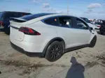 2019 Tesla Model X  Белый vin: 5YJXCAE2XKF152636