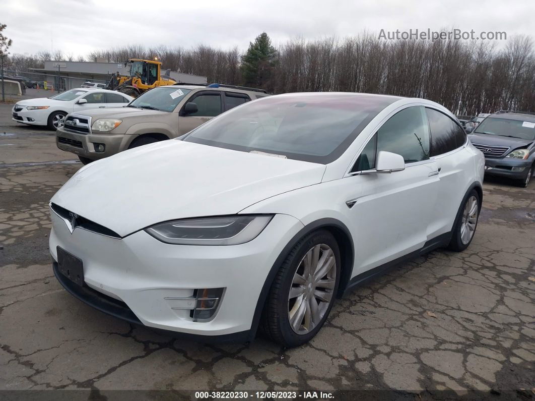 2016 Tesla Model X 60d/p100d/p90d White vin: 5YJXCAE40GF000390