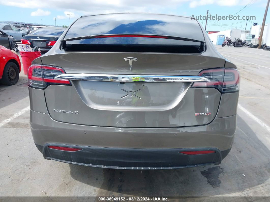 2016 Tesla Model X 60d/p100d/p90d Коричневый vin: 5YJXCAE40GFS00542