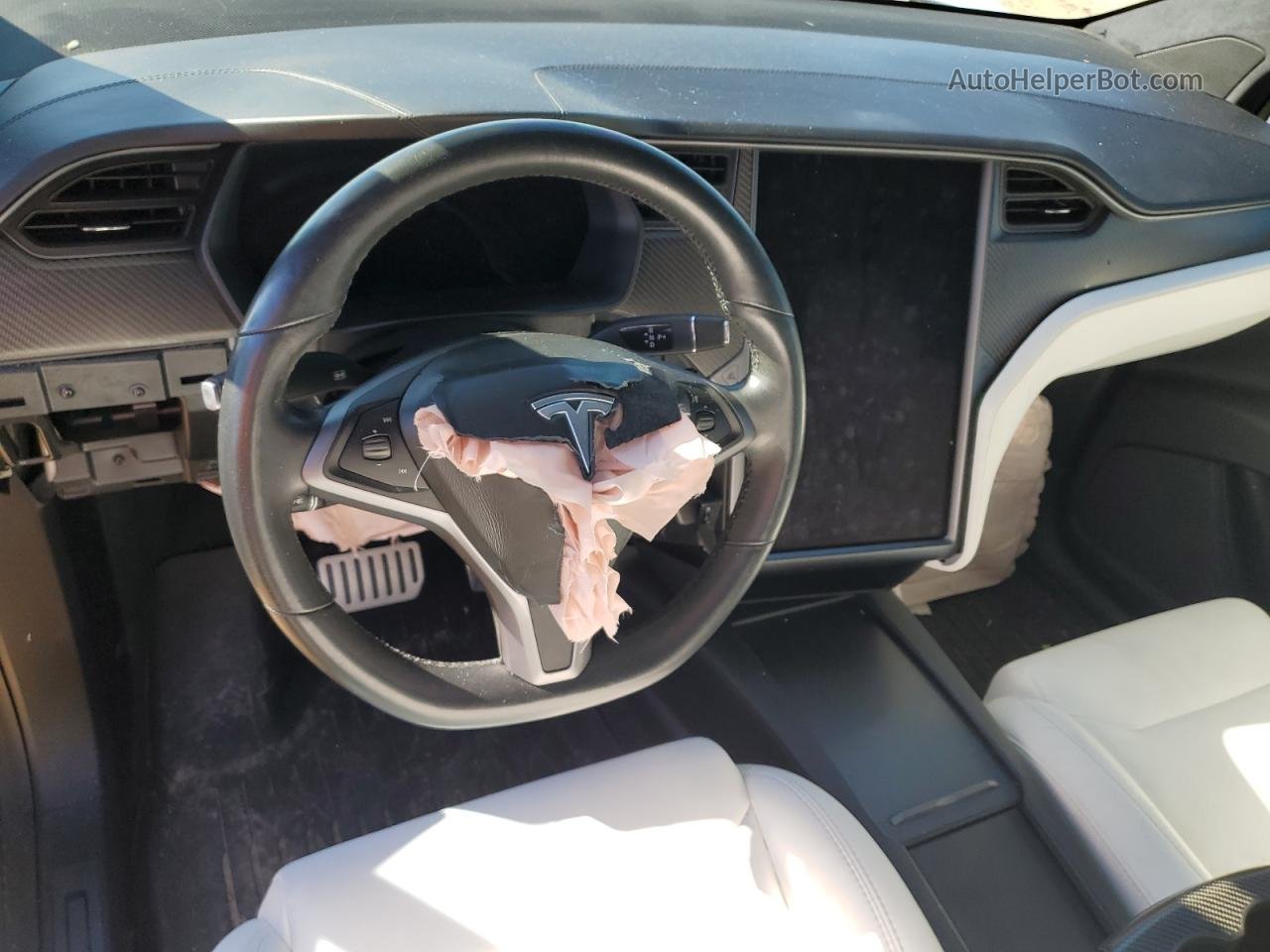 2019 Tesla Model X  White vin: 5YJXCAE41KF160626