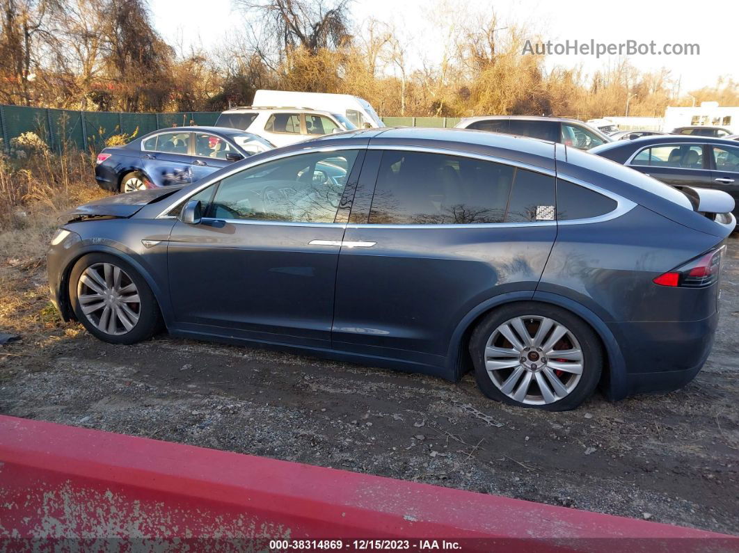 2016 Tesla Model X   Black vin: 5YJXCAE46GF000684