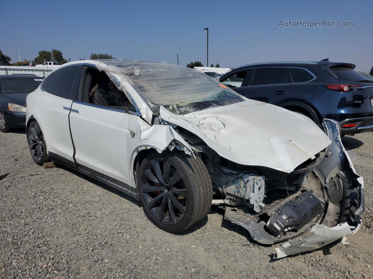 2016 Tesla Model X  White vin: 5YJXCAE46GF003648