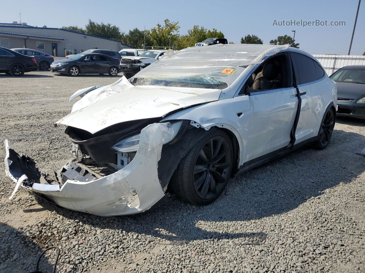 2016 Tesla Model X  White vin: 5YJXCAE46GF003648