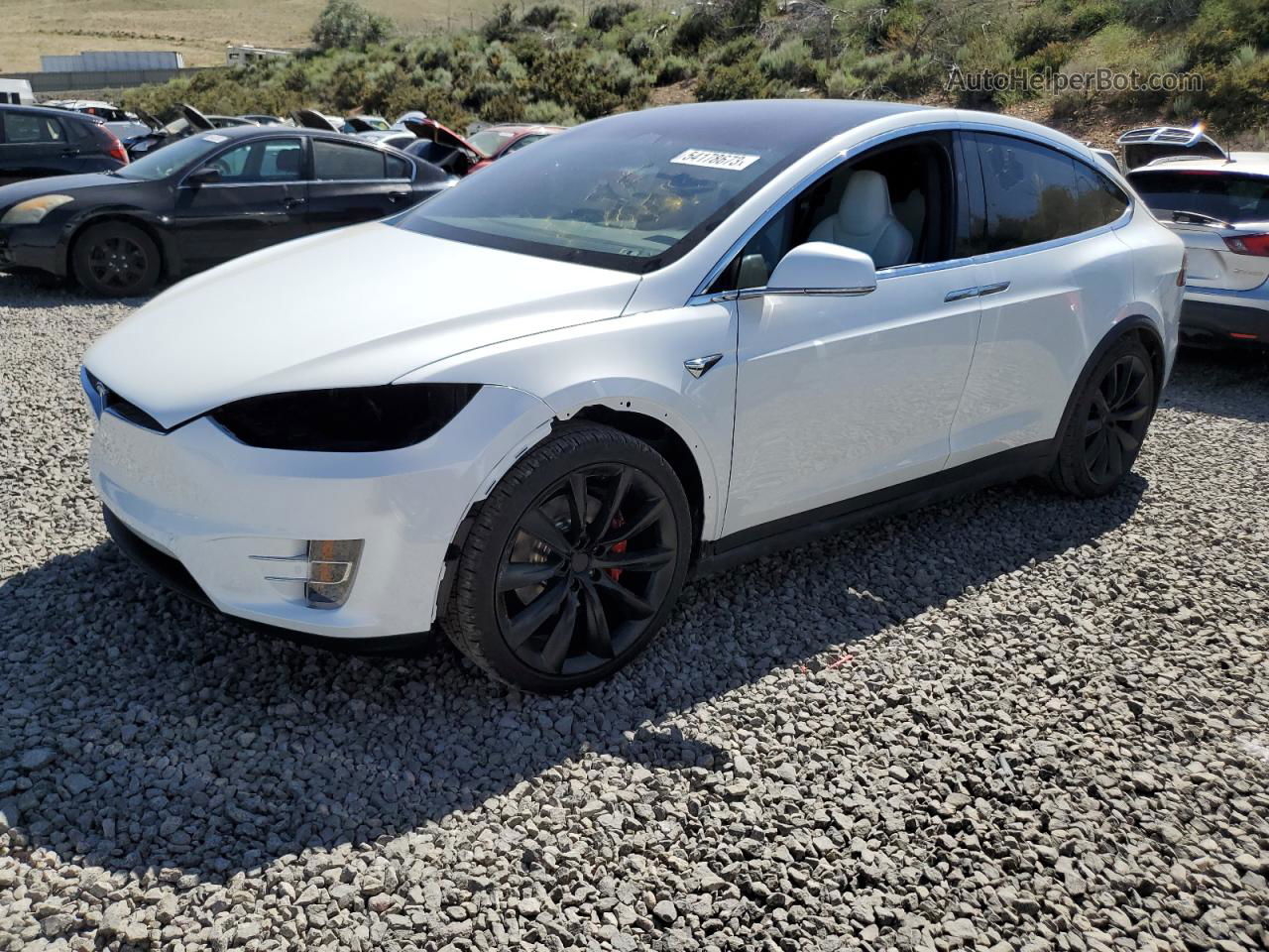 2019 Tesla Model X  White vin: 5YJXCAE47KF188768