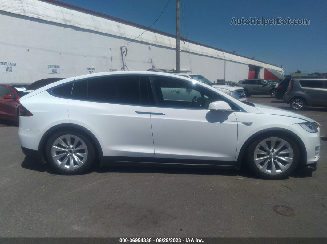 2016 Tesla Model X 70d/90d/75d/60d/p100d White vin: 5YJXCBE20GF006940