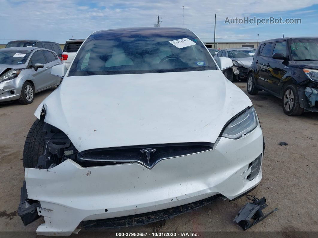 2016 Tesla Model X 60d/70d/75d/90d/p100d Белый vin: 5YJXCBE20GF030204