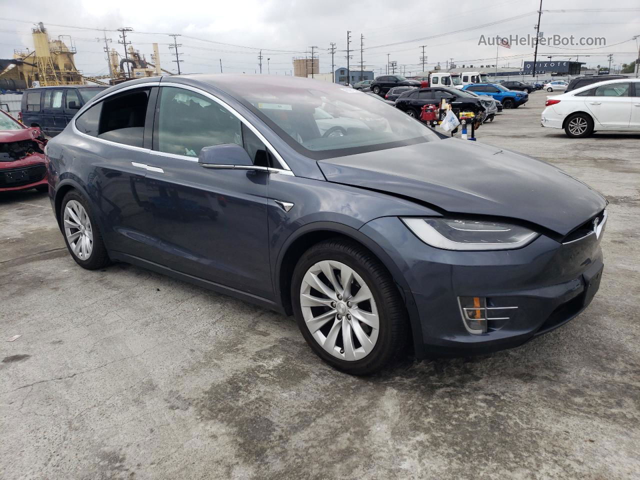 2019 Tesla Model X  Gray vin: 5YJXCBE20KF152036