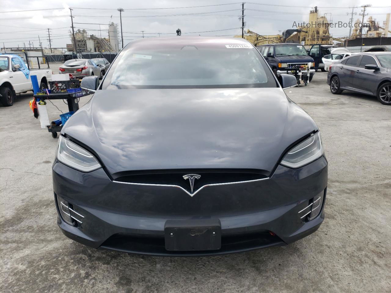 2019 Tesla Model X  Серый vin: 5YJXCBE20KF152036