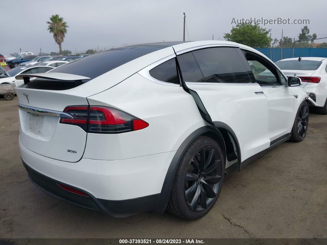 2016 Tesla Model X 70d/90d/75d/60d/p100d Белый vin: 5YJXCBE21GF002699