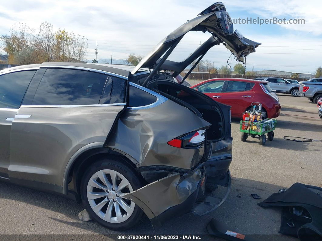 2016 Tesla Model X 60d/70d/75d/90d/p100d Золотой vin: 5YJXCBE21GF016828