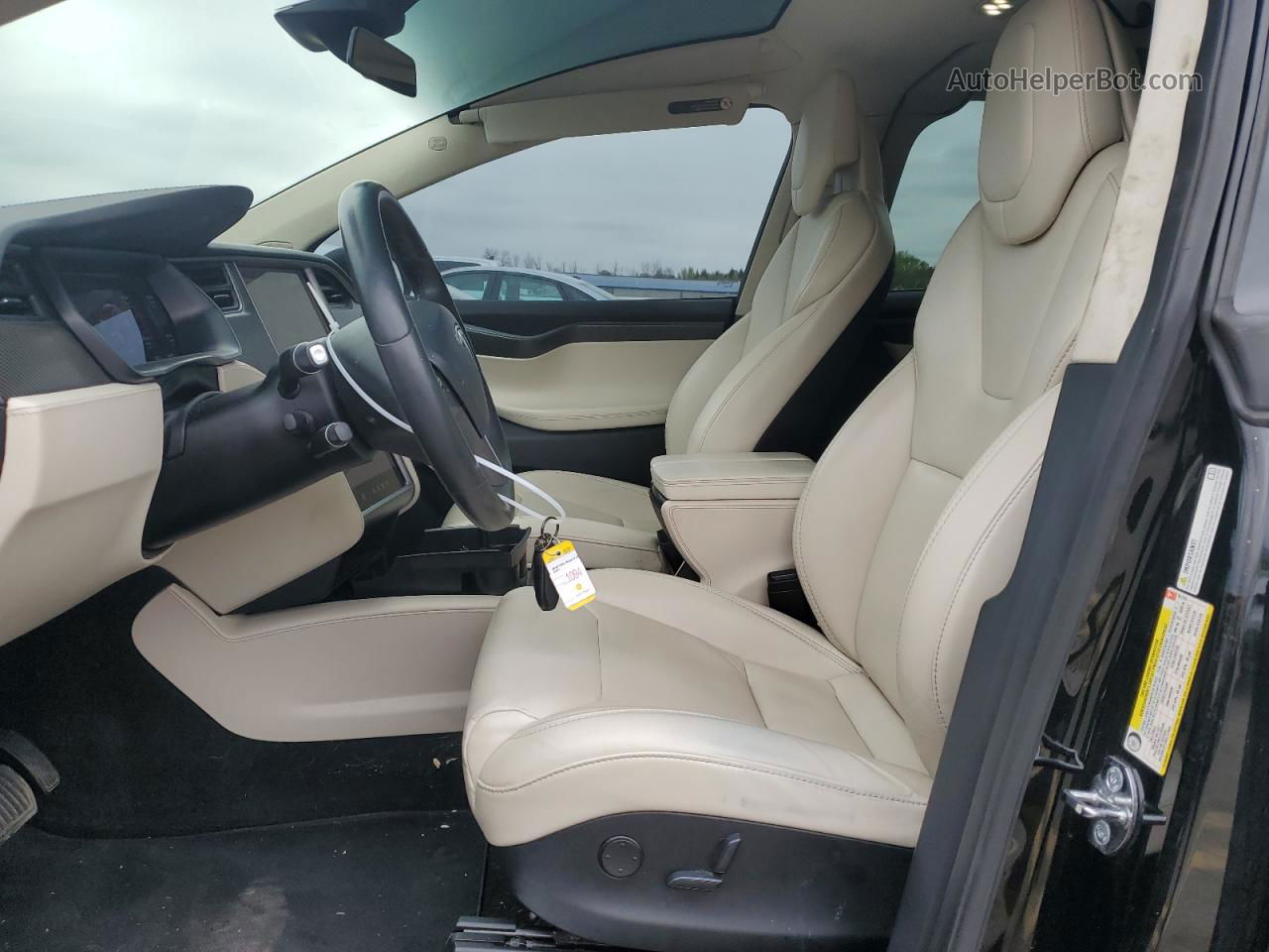 2018 Tesla Model X  Black vin: 5YJXCBE21JF121179