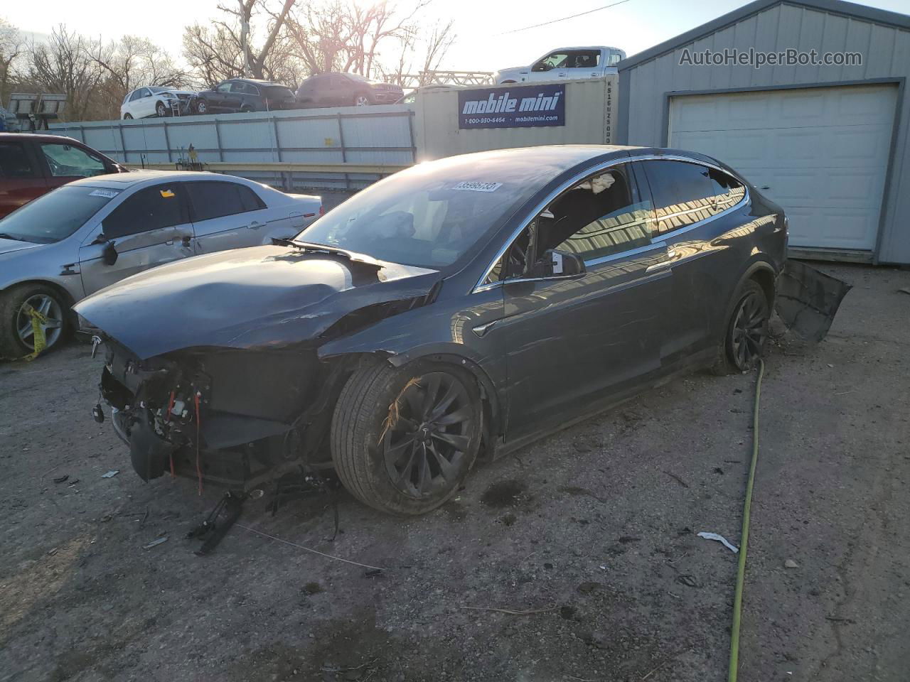 2018 Tesla Model X  Gray vin: 5YJXCBE21JF123479