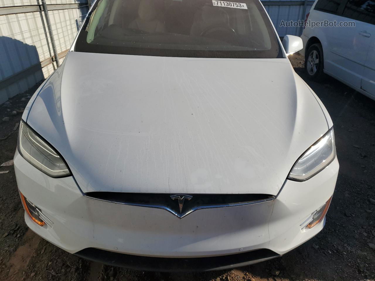 2016 Tesla Model X  White vin: 5YJXCBE22GF019771