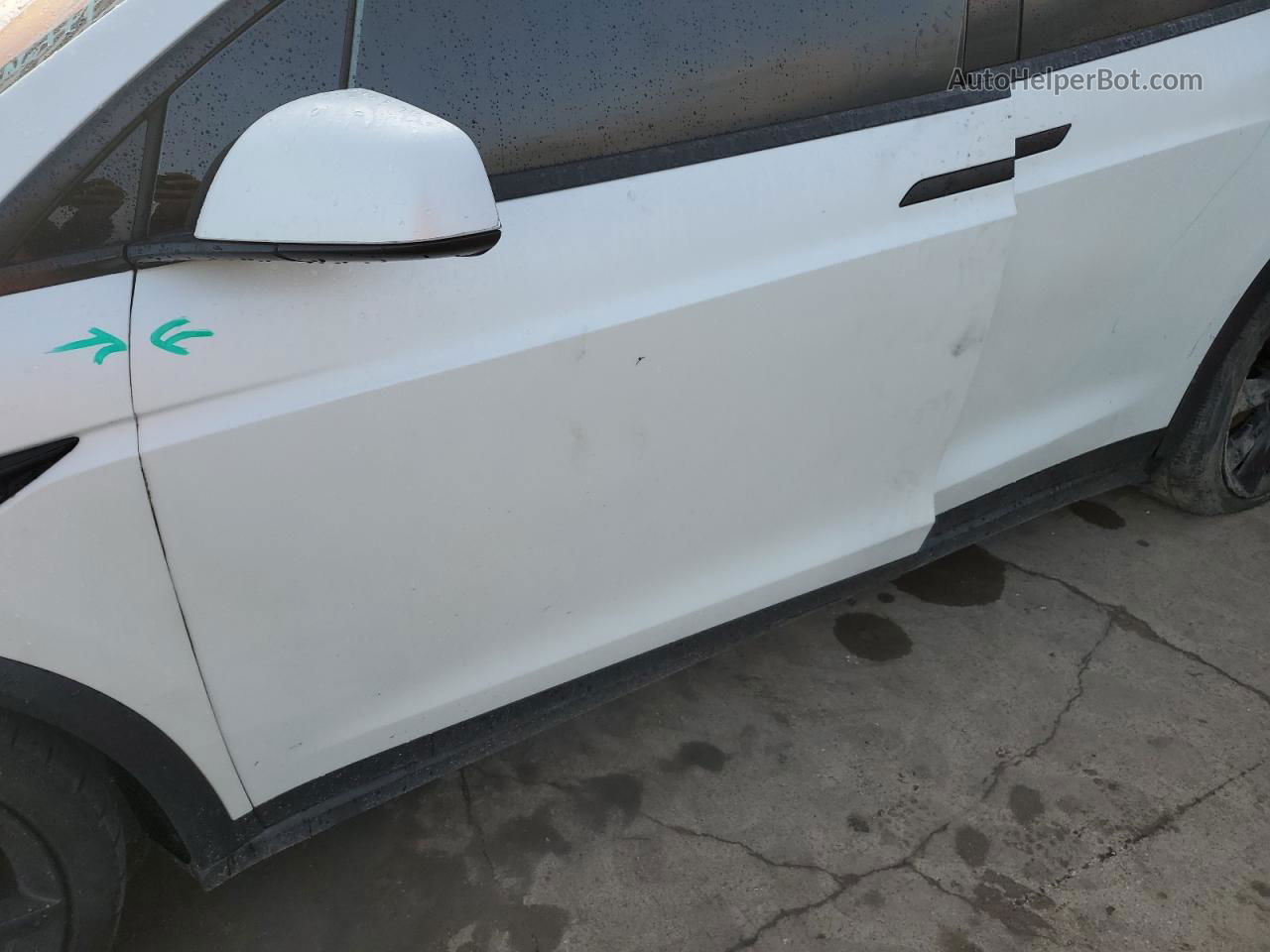 2019 Tesla Model X  White vin: 5YJXCBE22KF153186