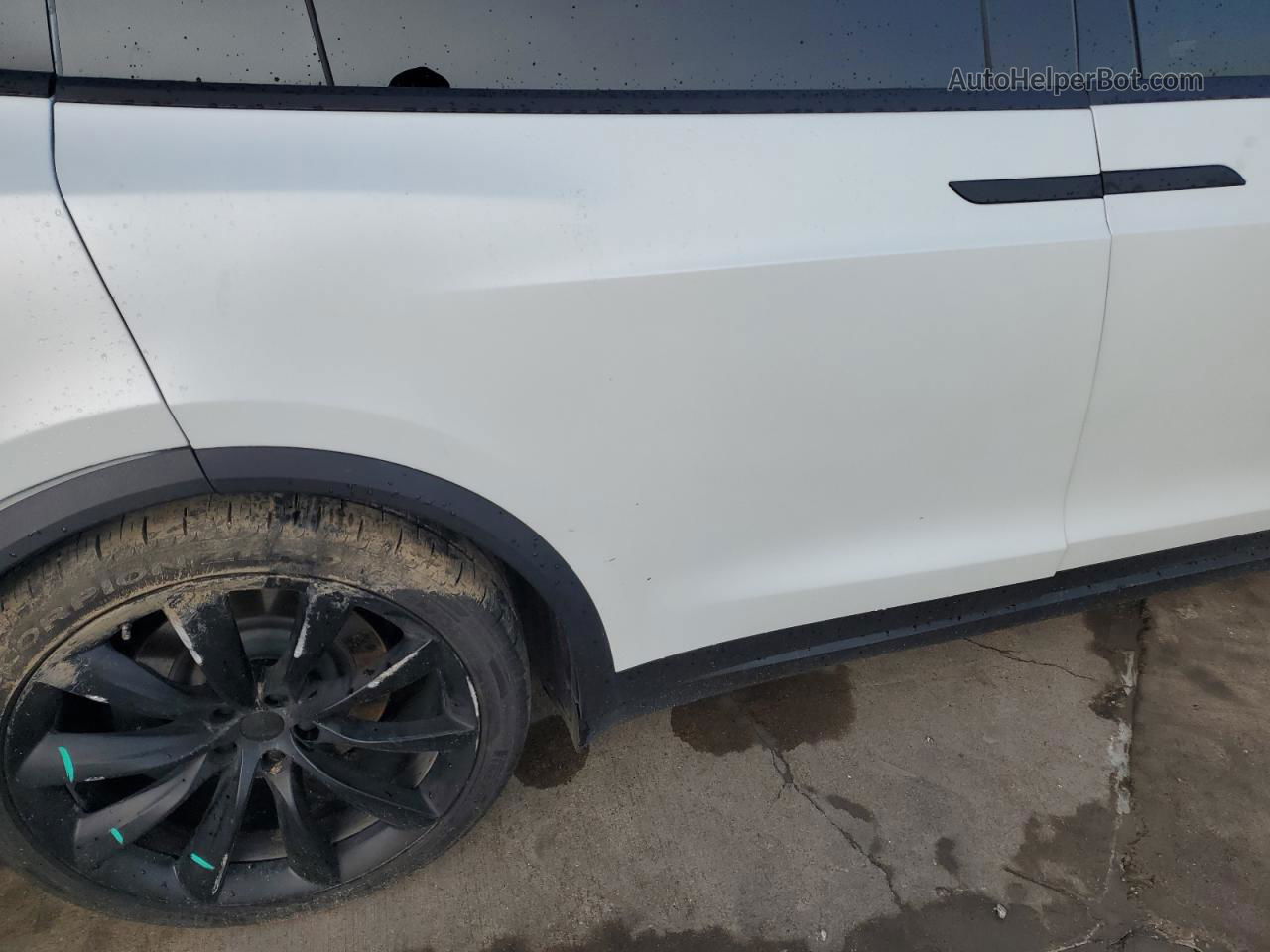 2019 Tesla Model X  Белый vin: 5YJXCBE22KF153186