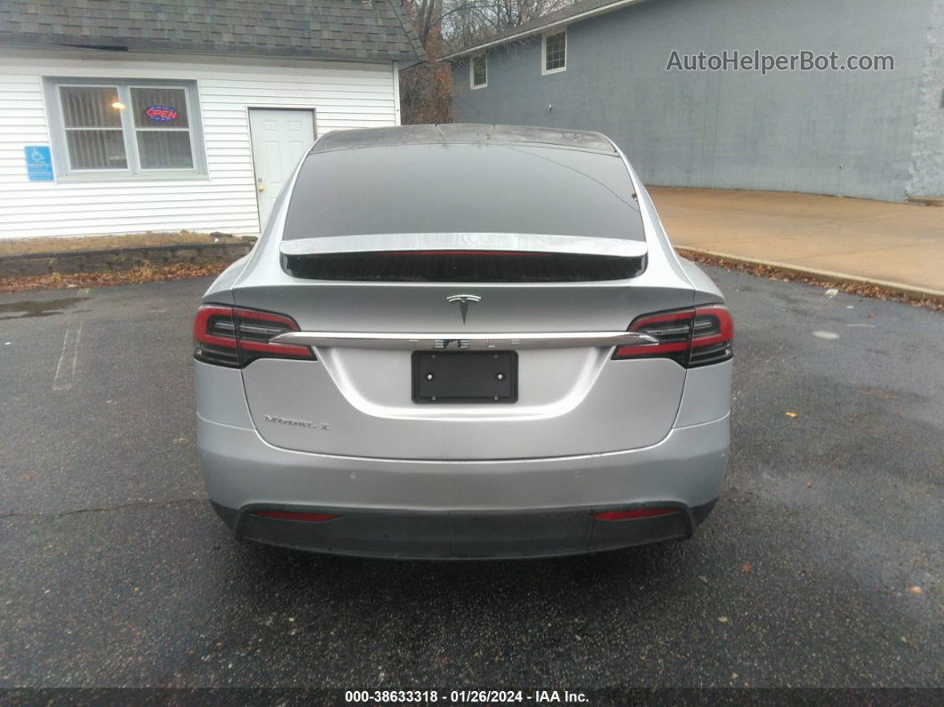 2016 Tesla Model X 60d/70d/75d/90d/p100d Серебряный vin: 5YJXCBE24GF001658