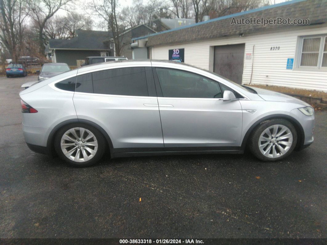 2016 Tesla Model X 60d/70d/75d/90d/p100d Silver vin: 5YJXCBE24GF001658