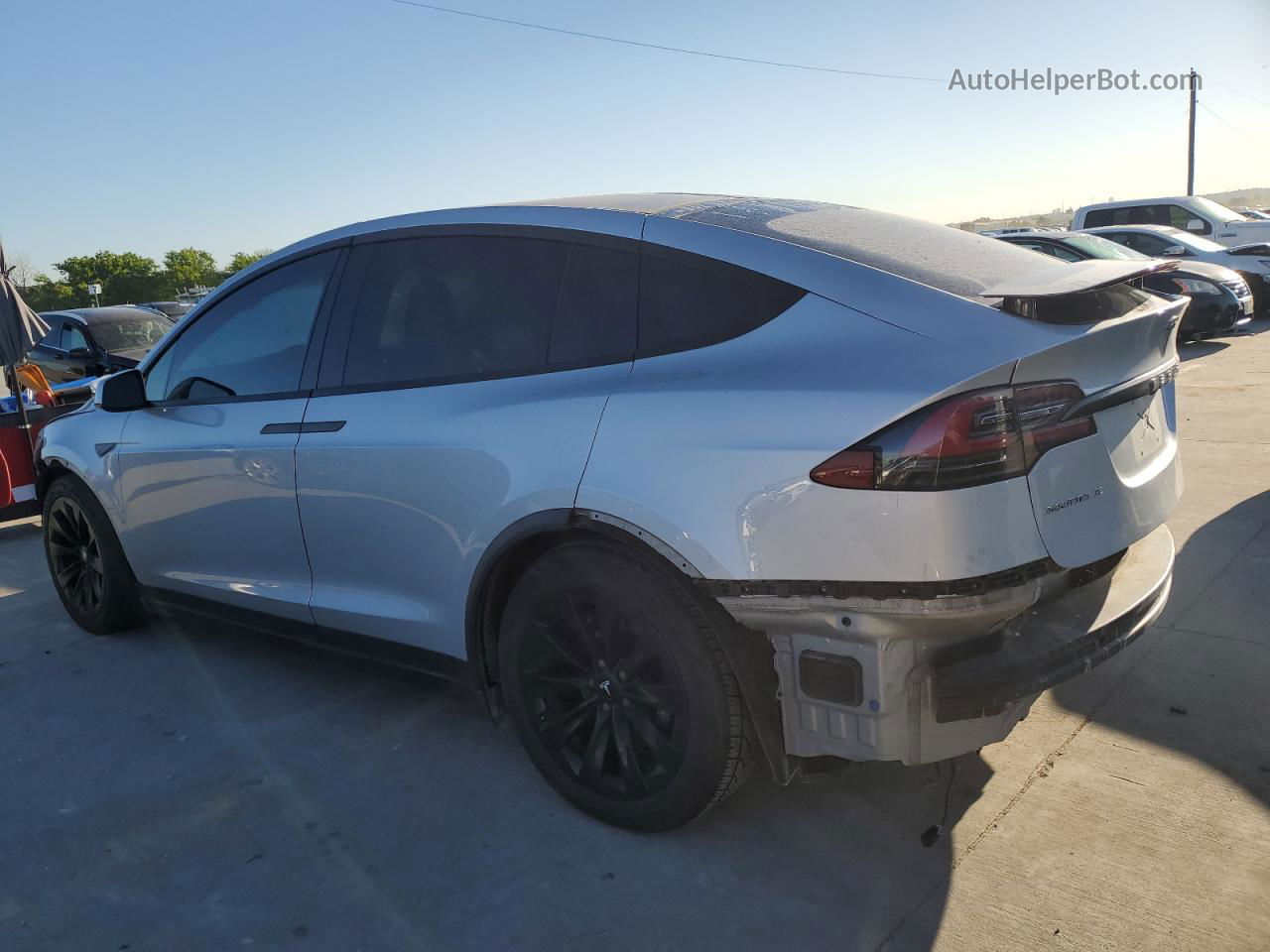 2016 Tesla Model X  Серебряный vin: 5YJXCBE24GF005466