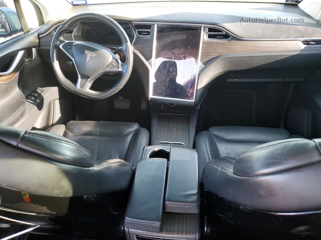 2016 Tesla Model X  Серебряный vin: 5YJXCBE24GF005466