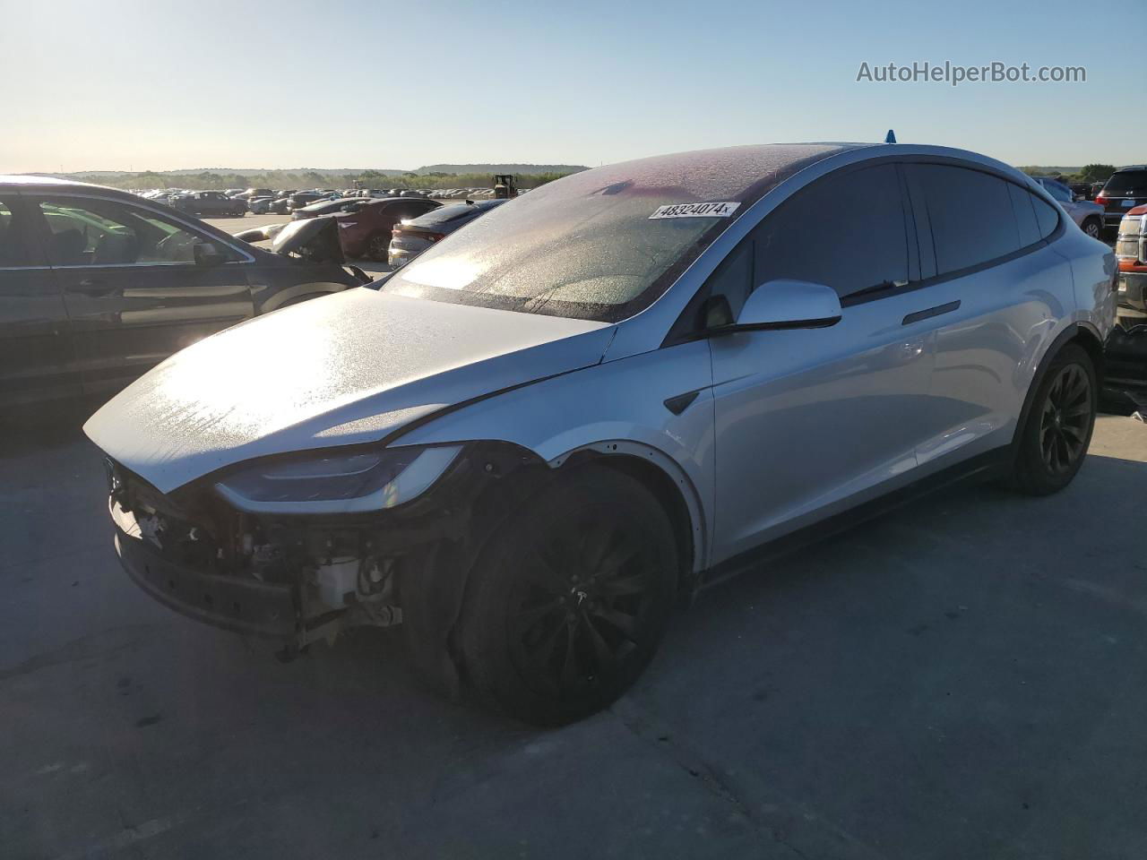 2016 Tesla Model X  Серебряный vin: 5YJXCBE24GF005466