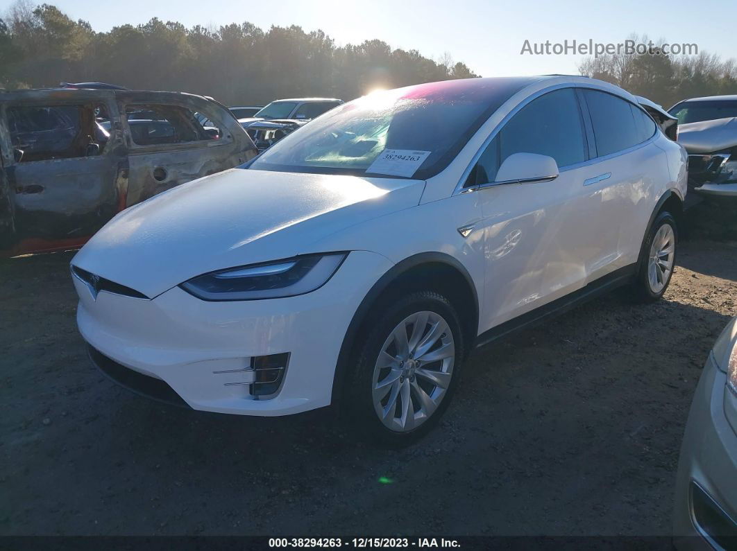 2016 Tesla Model X 60d/70d/75d/90d/p100d White vin: 5YJXCBE24GF008836