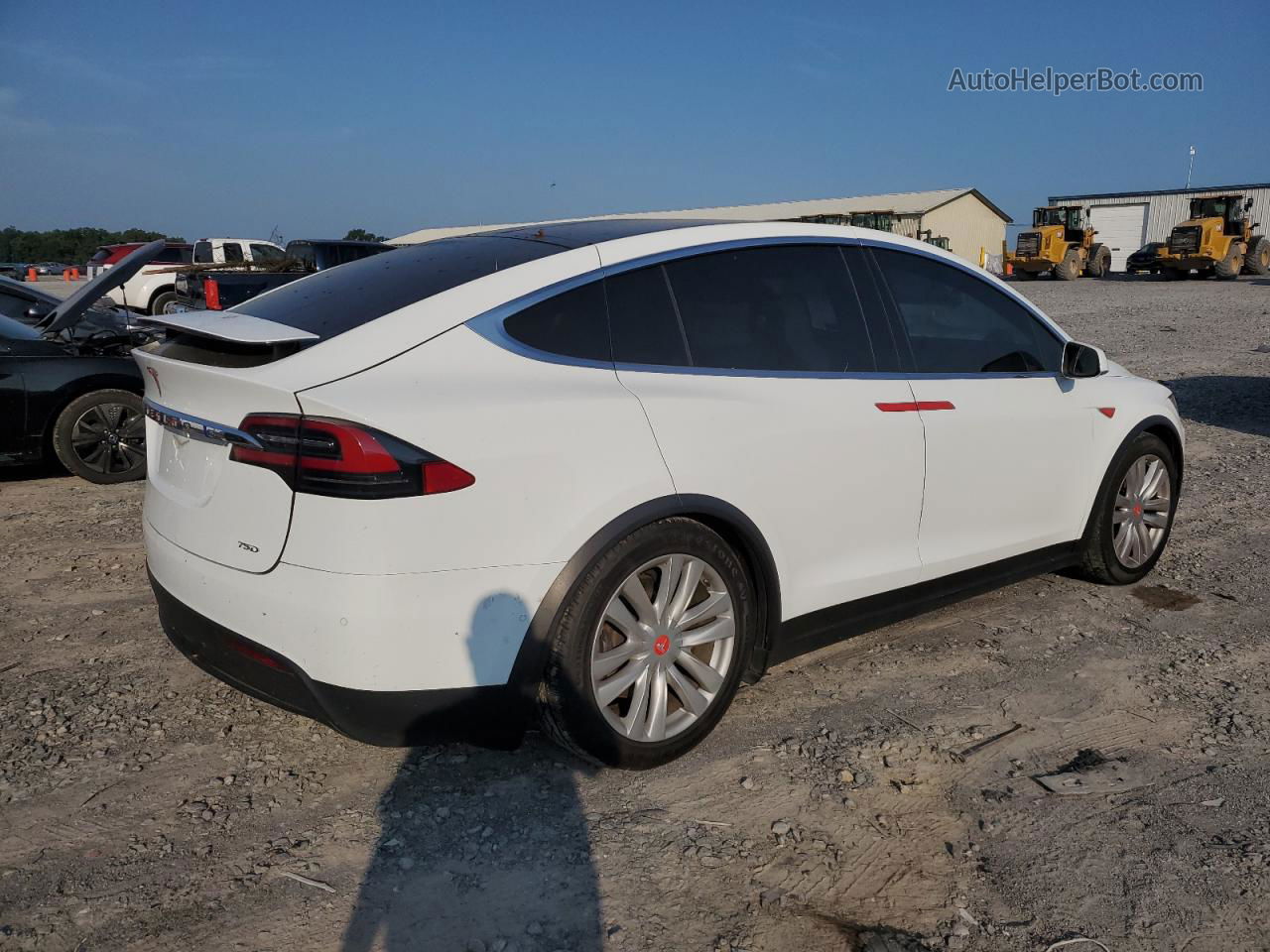 2016 Tesla Model X  White vin: 5YJXCBE24GF014653