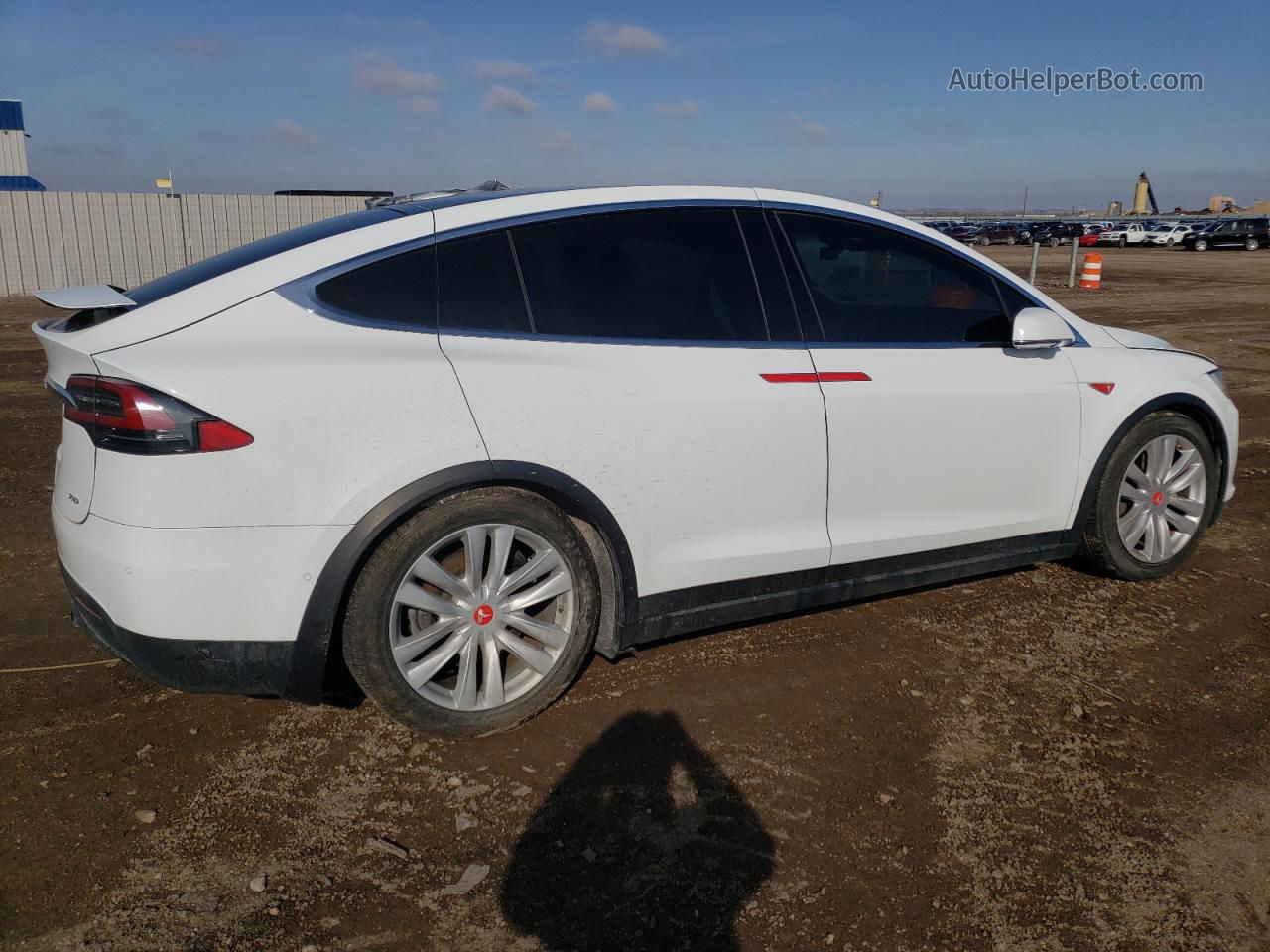 2016 Tesla Model X White vin: 5YJXCBE24GF014653