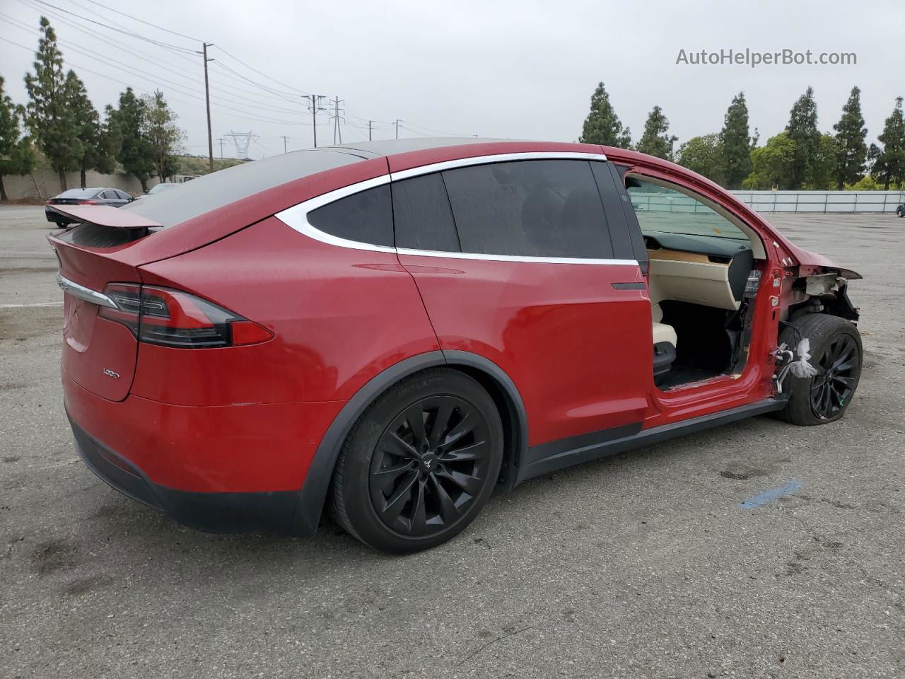 2018 Tesla Model X  Red vin: 5YJXCBE25JF104059