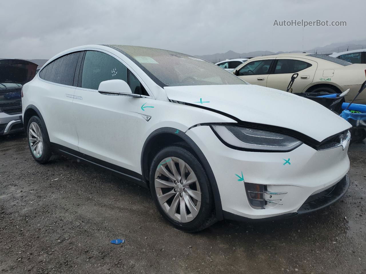 2016 Tesla Model X  White vin: 5YJXCBE26GF016257