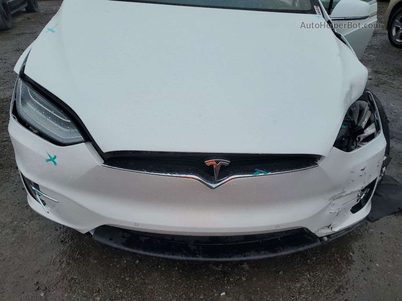 2016 Tesla Model X  White vin: 5YJXCBE26GF016257