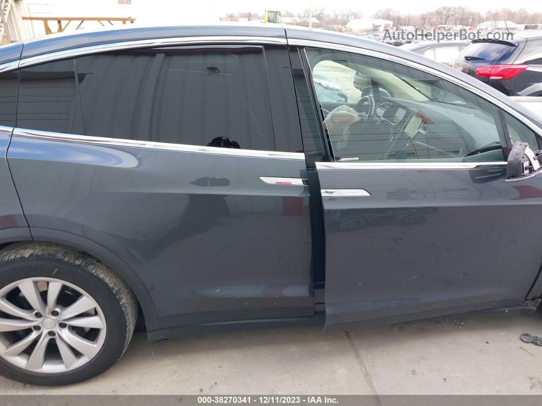 2016 Tesla Model X 60d/70d/75d/90d/p100d Gray vin: 5YJXCBE27GF013139