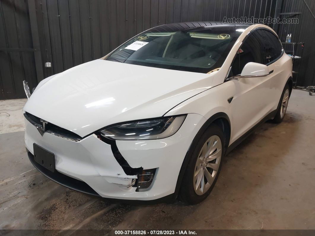 2016 Tesla Model X 70d/90d/75d/60d/p100d White vin: 5YJXCBE27GF017529