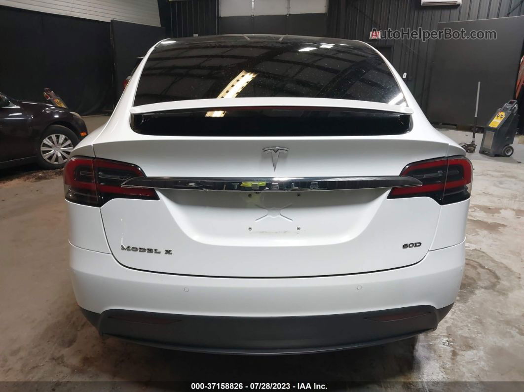 2016 Tesla Model X 70d/90d/75d/60d/p100d White vin: 5YJXCBE27GF017529