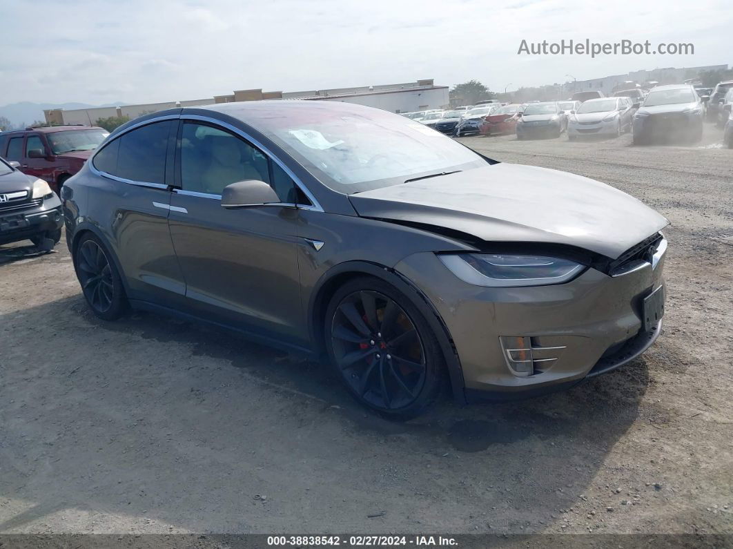 2016 Tesla Model X 60d/70d/75d/90d/p100d Коричневый vin: 5YJXCBE27GF024237