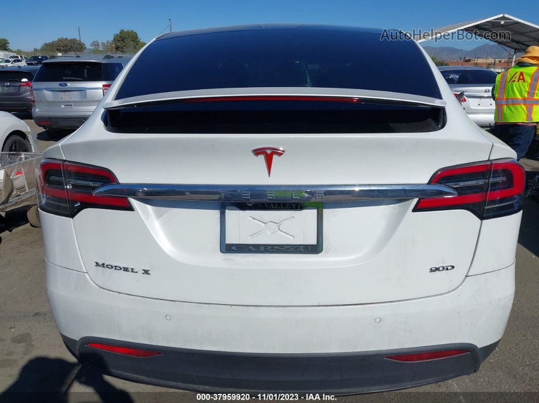 2016 Tesla Model X 60d/70d/75d/90d/p100d Белый vin: 5YJXCBE27GF029423