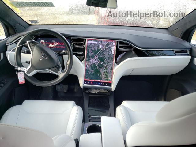 2018 Tesla Model X  White vin: 5YJXCBE27JF087538