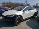 2018 Tesla Model X  Белый vin: 5YJXCBE27JF087538