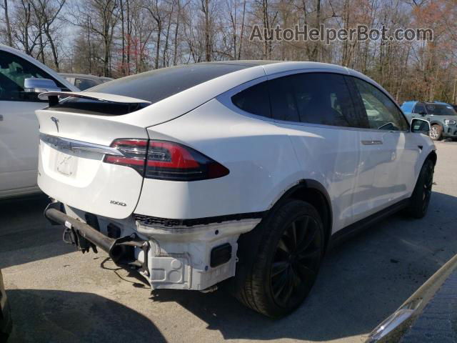 2018 Tesla Model X  Белый vin: 5YJXCBE27JF087538