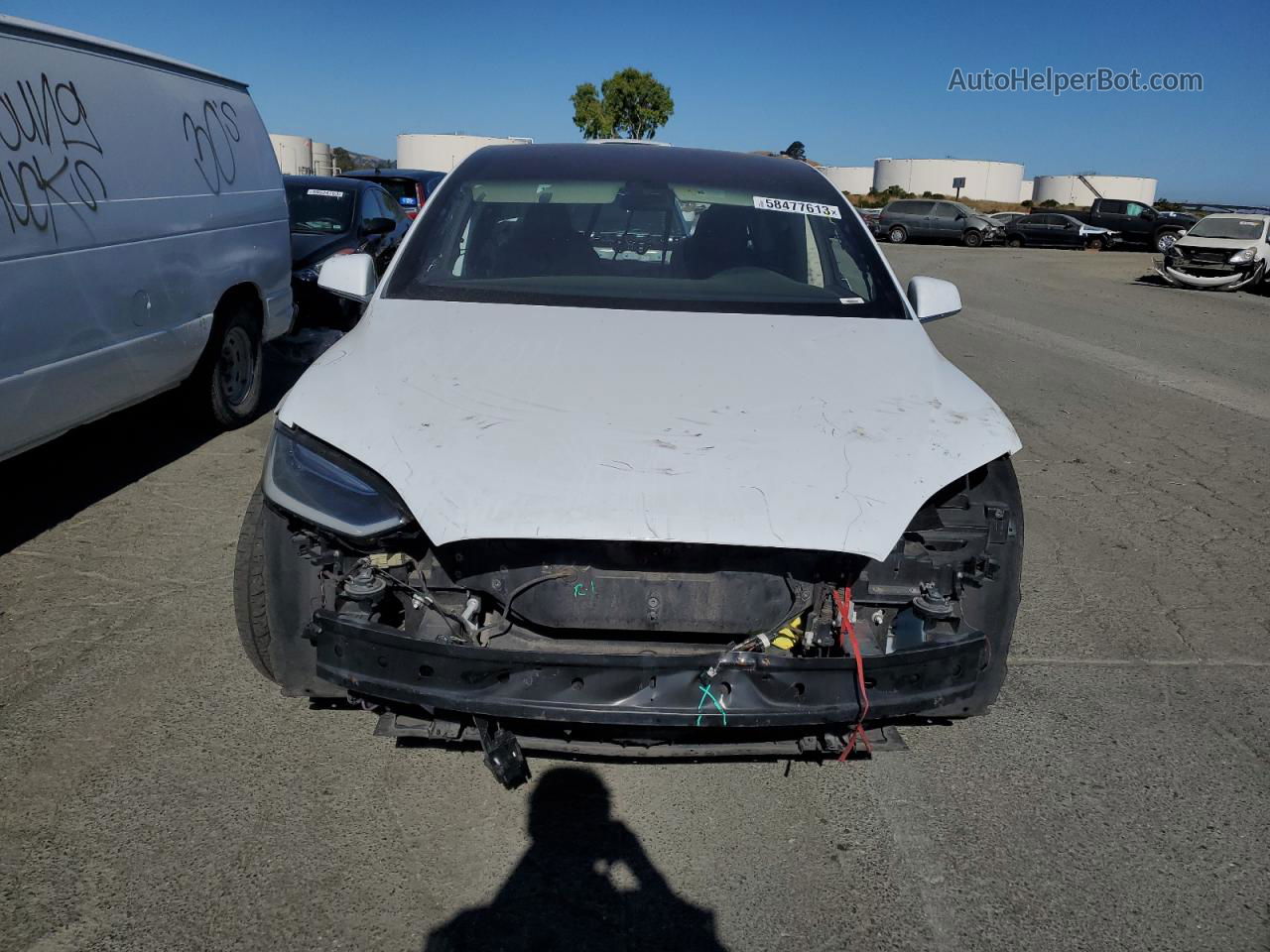 2016 Tesla Model X  White vin: 5YJXCBE28GF005261