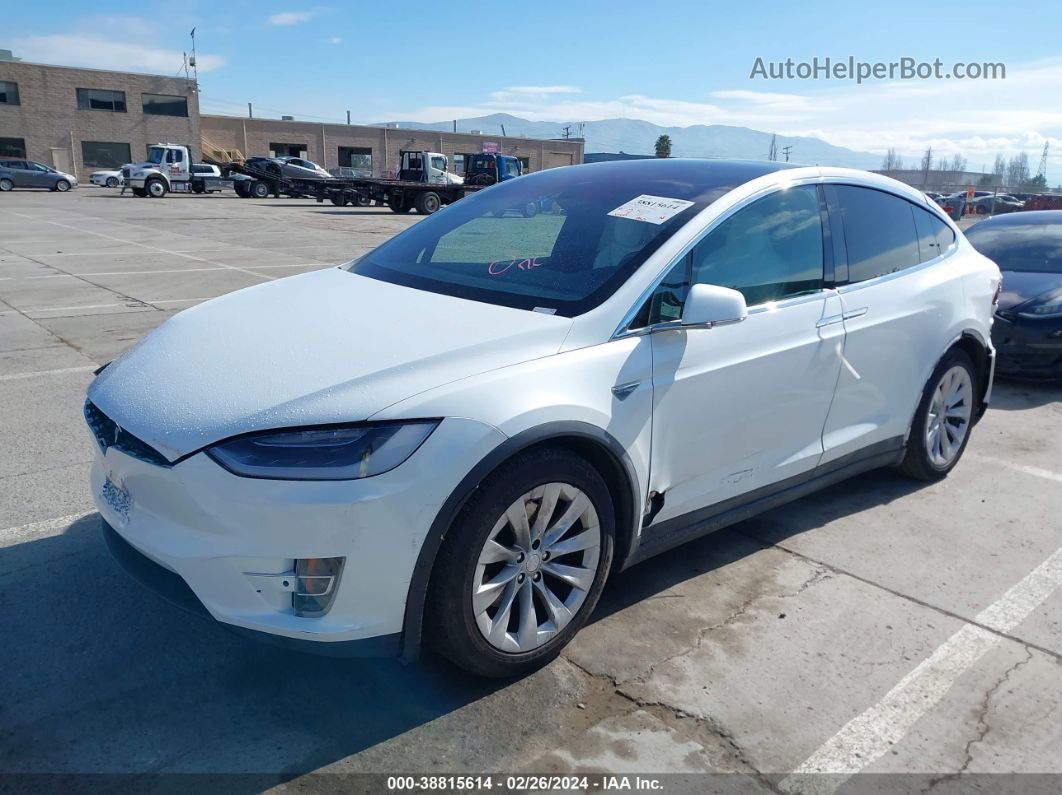 2016 Tesla Model X 60d/70d/75d/90d/p100d White vin: 5YJXCBE29GF002451