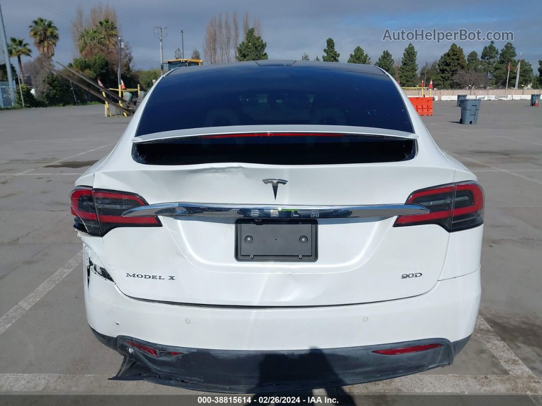 2016 Tesla Model X 60d/70d/75d/90d/p100d White vin: 5YJXCBE29GF002451