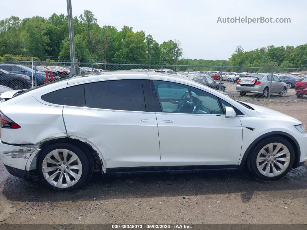 2016 Tesla Model X 60d/70d/75d/90d/p100d White vin: 5YJXCBE29GF034235