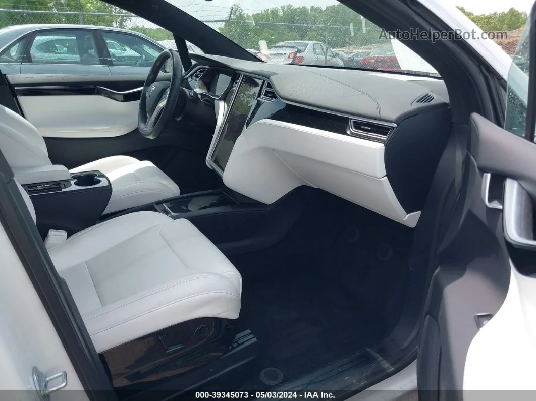 2016 Tesla Model X 60d/70d/75d/90d/p100d White vin: 5YJXCBE29GF034235