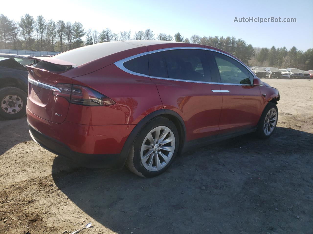 2018 Tesla Model X  Red vin: 5YJXCBE29JF088612