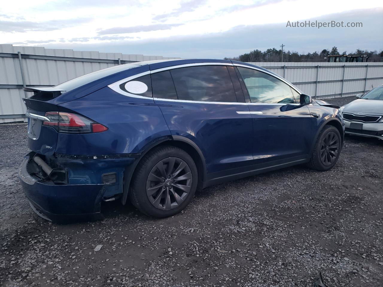 2019 Tesla Model X  Синий vin: 5YJXCBE29KF155534