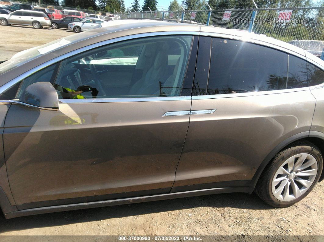 2016 Tesla Model X 70d/90d/75d/60d/p100d Beige vin: 5YJXCBE2XGF003995