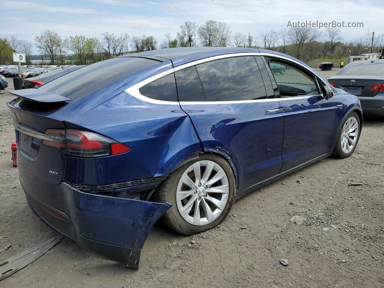 2016 Tesla Model X  Blue vin: 5YJXCBE2XGF007254