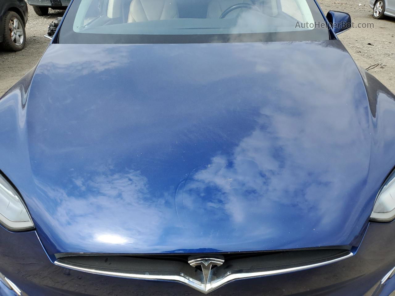 2016 Tesla Model X  Blue vin: 5YJXCBE2XGF007254