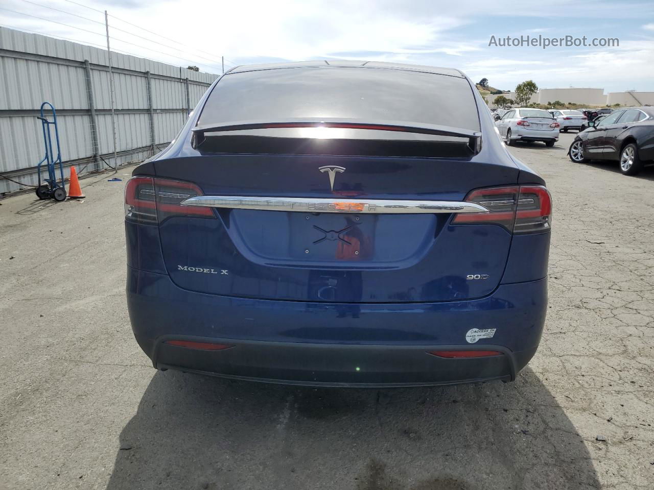 2016 Tesla Model X  Blue vin: 5YJXCBE2XGF028945